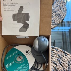 Logitech B910 HD Webcam - Black